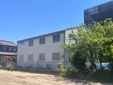 津市栗真H様邸外部塗装工事完工しました。